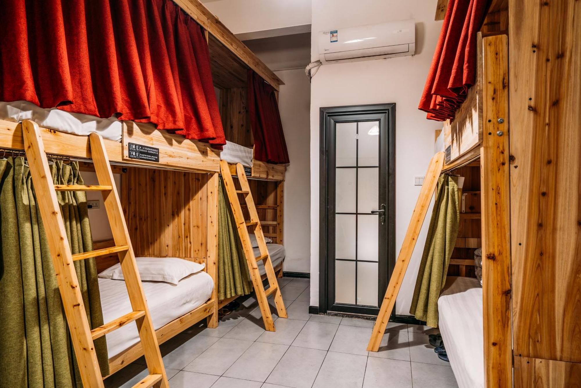 Chengdu Flipflop Hostel Poshpacker Zewnętrze zdjęcie